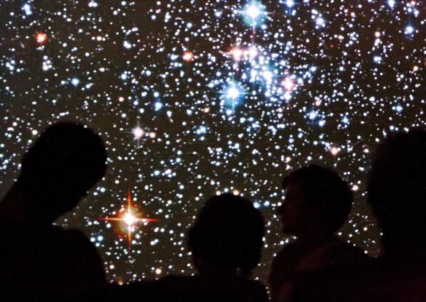 Students at the Greenwood School during a workshop with astronomer Tom Geballe (Photo: Zachary Stephens)